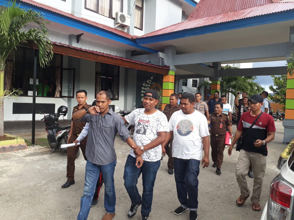 Jaksa dan Polisi Jemput Paksa Dua Terdakwa di Rutan