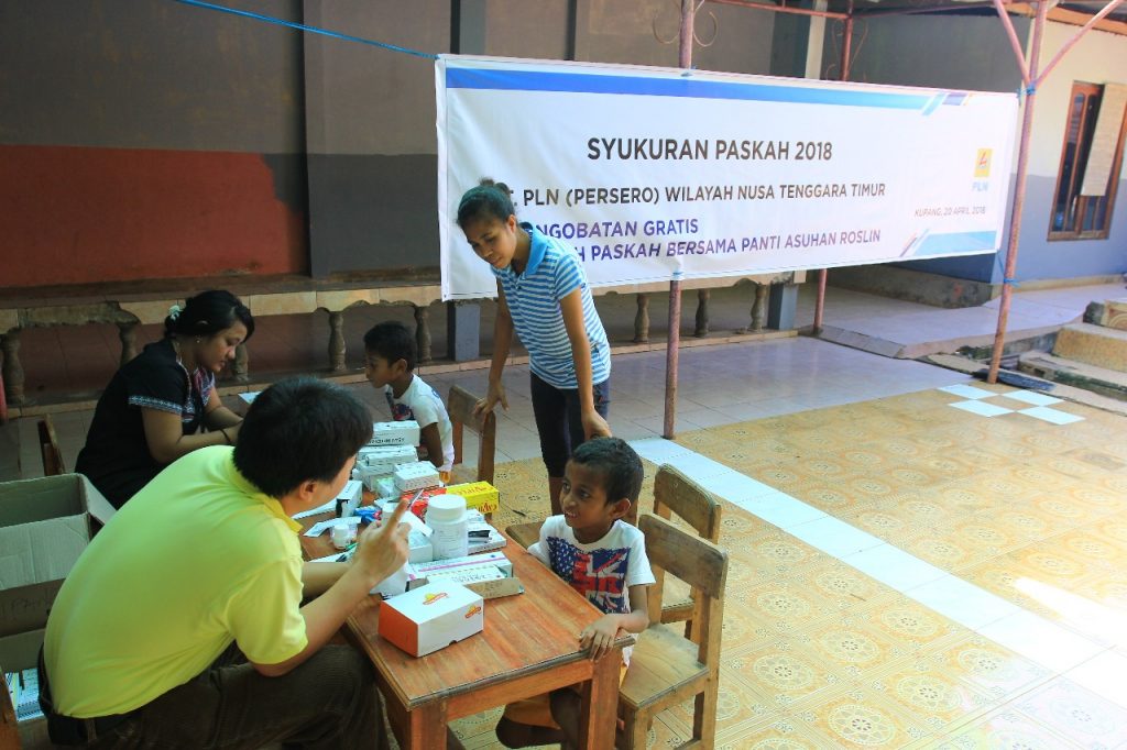 Peringati Paskah, PLN NTT Gelar Pengobatan Gratis