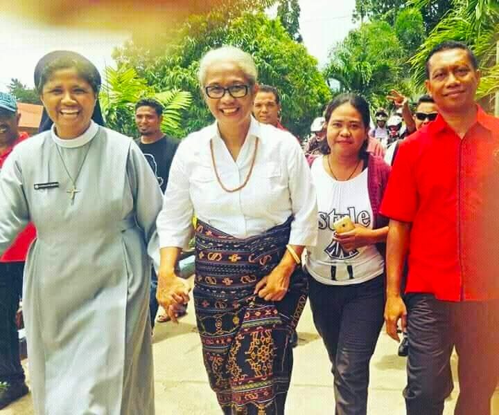 Di Flotim, Mama Emi Cerita Soal Kehebatan Perempuan