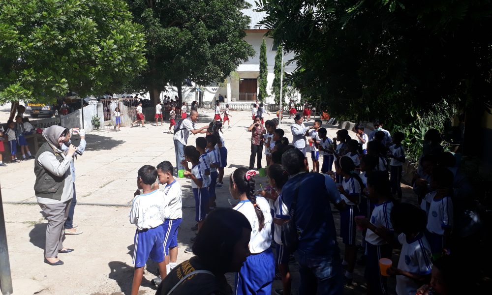 Biddokes Polda NTT Peduli Kesehatan Pelajar SD