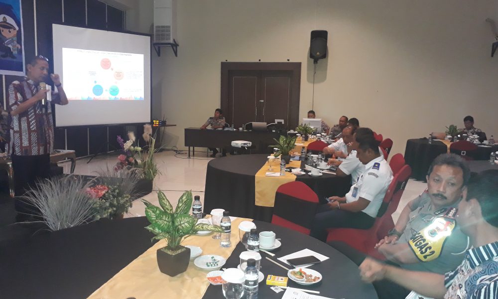 Pakar Hukum UGM Beber Kelemahan Angkutan Online