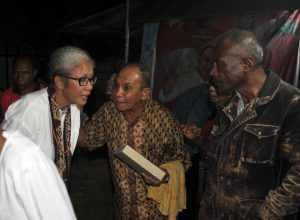 Mama Emi Betekad Selesaikan Persoalan Tanah Masyarakat Manutapen
