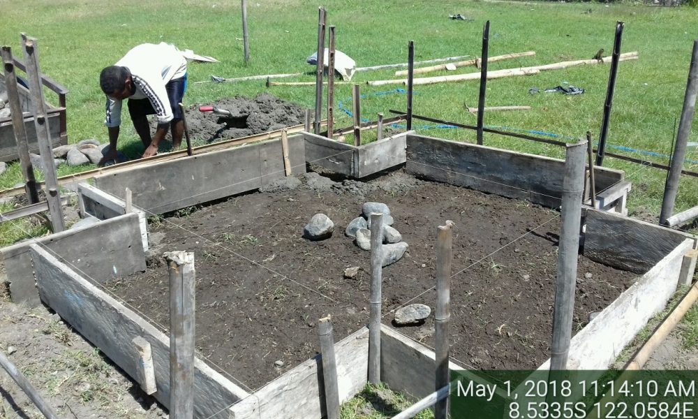 3 SMAN di Sikka Dapat Bantuan Laptop dan Akses Internet Gratis