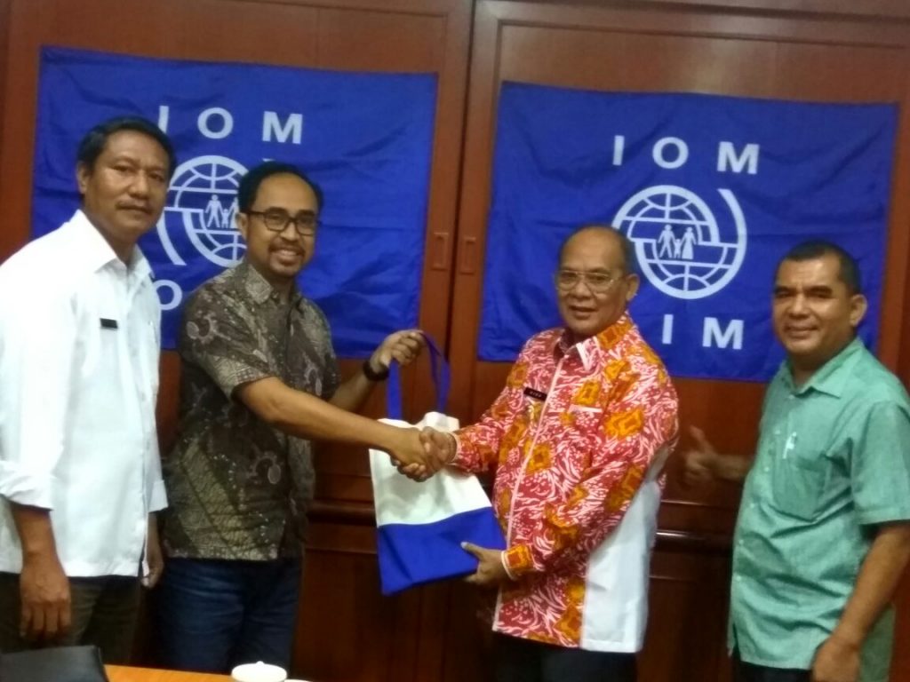 Cegah Warganya dari Trafficking, Bupati Sumba Barat Gandeng IOM