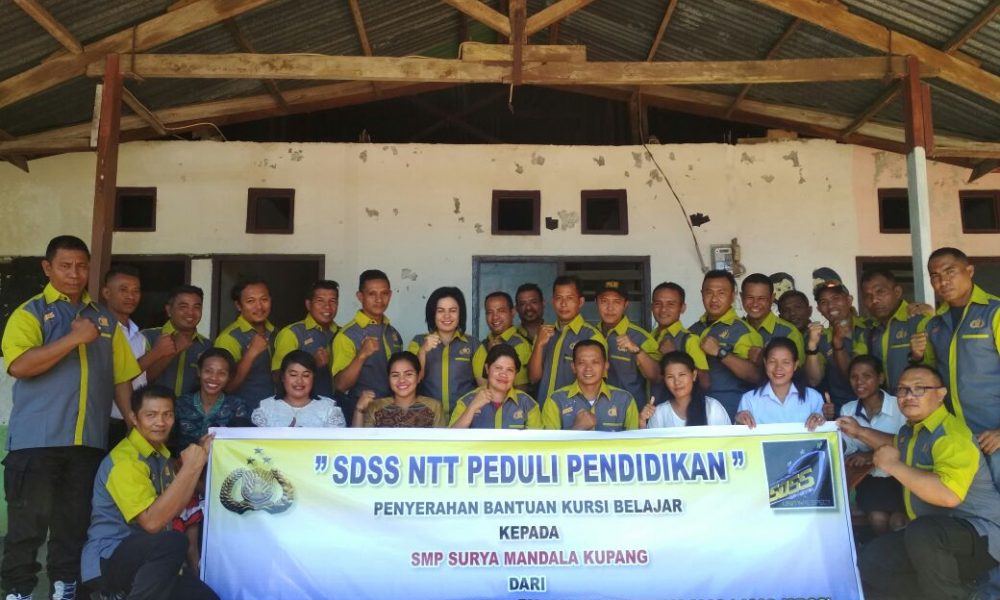 Hardiknas, SDSS Polri Beri Bantuan Mebeler ke SMP Surya Mandala Hardiknas, SDSS Polri Beri Bantuan Mebeler ke SMP Surya Mandala