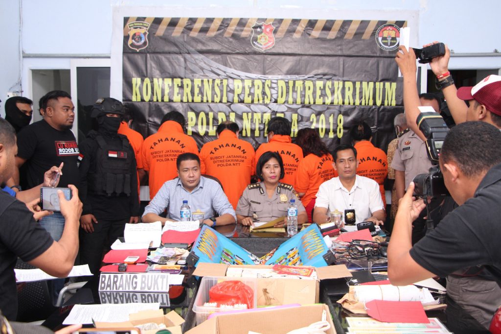 Judi KP, Ah Tek Cs Ditahan