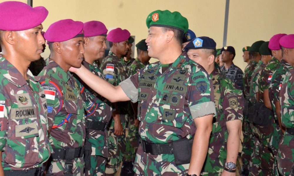Danrem Lepas Satgas Pengamanan Pulau Terluar Danrem Lepas Satgas Pengamanan Pulau Terluar