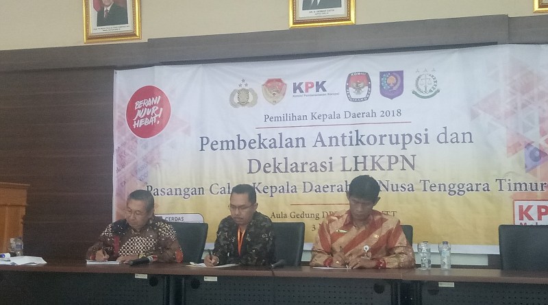 Cegah Korupsi di NTT, KPK Bekali Palson Kada dan Deklarasi LHKPN Cegah Korupsi di NTT, KPK Bekali Palson Kada dan Deklarasi LHKPN