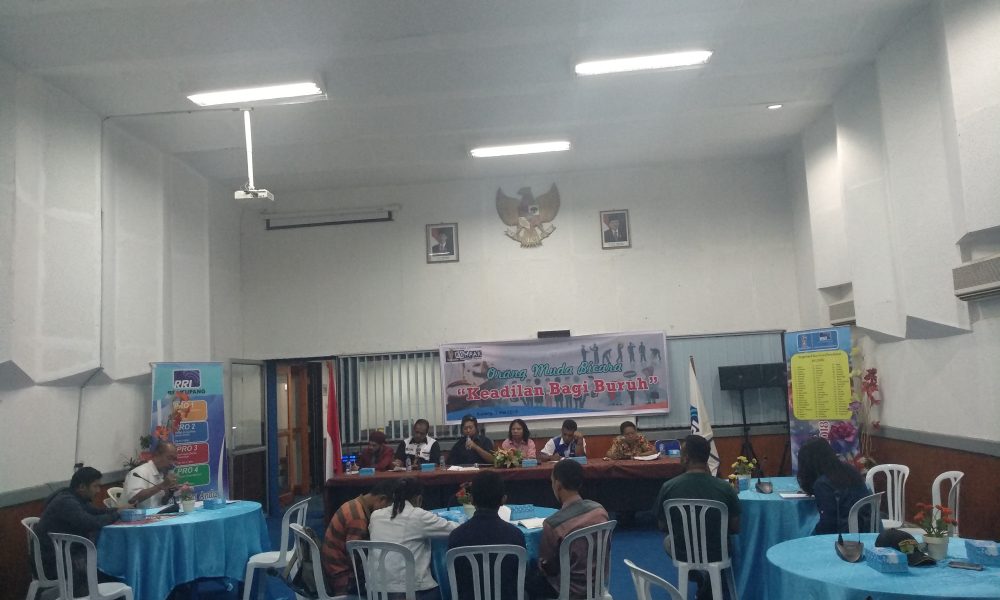 KOMPAK Gelar Dialog Interaktif Soroti Persoalan Buruh NTT KOMPAK Gelar Dialog Interaktif Soroti Persoalan Buruh NTT
