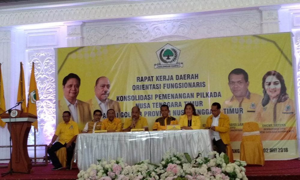 Golkar Calonkan Ketum Airlangga Hartanto Dampingi Jokowi Golkar Calonkan Ketum Airlangga Hartanto Dampingi Jokowi