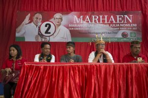 Dampingi Kampanye Mama Emi, Putra Marianus Ingin Marhaen Menang