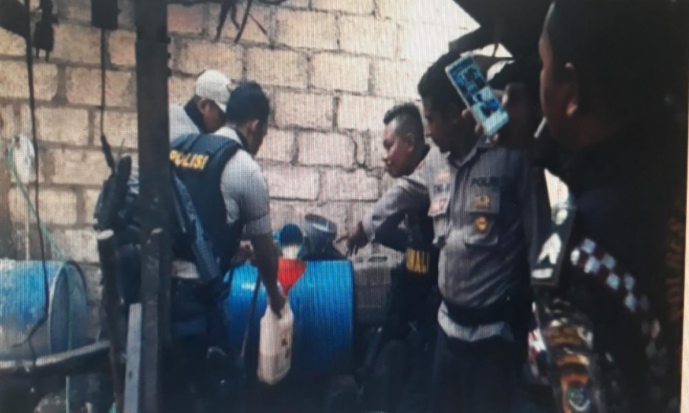 Polisi dan Jaksa Gerebek Tempat Produksi Sopi di Maulafa