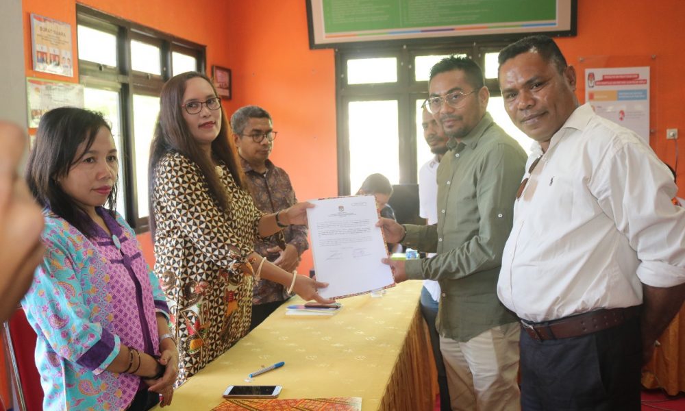 Wakil Ketua DPRD Kota Kupang Daftar Calon DPD RI Wakil Ketua DPRD Kota Kupang Daftar Calon DPD RI