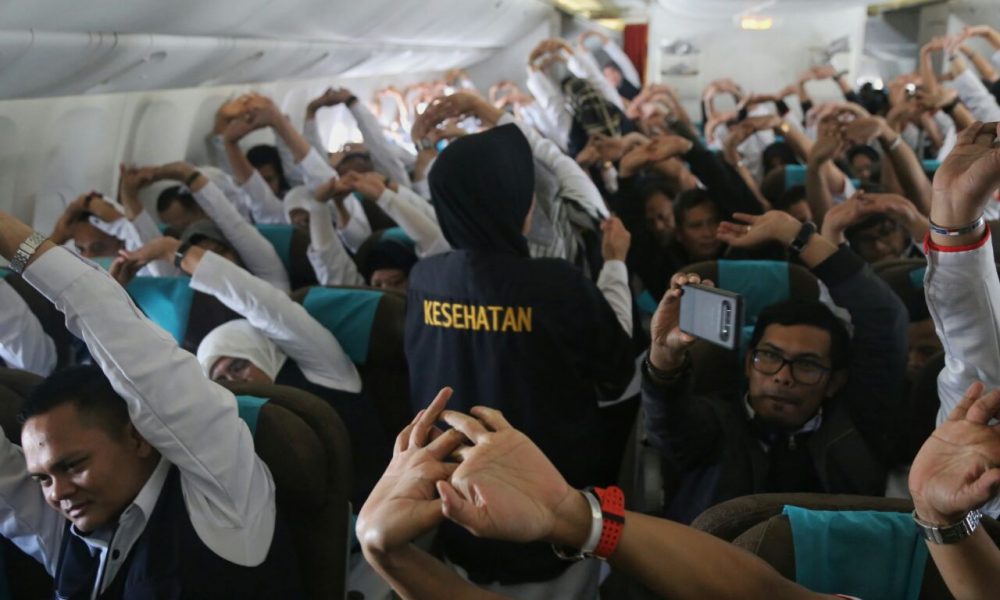 Kemenkes Beri Tips Peregangan di Pesawat Bagi JCH