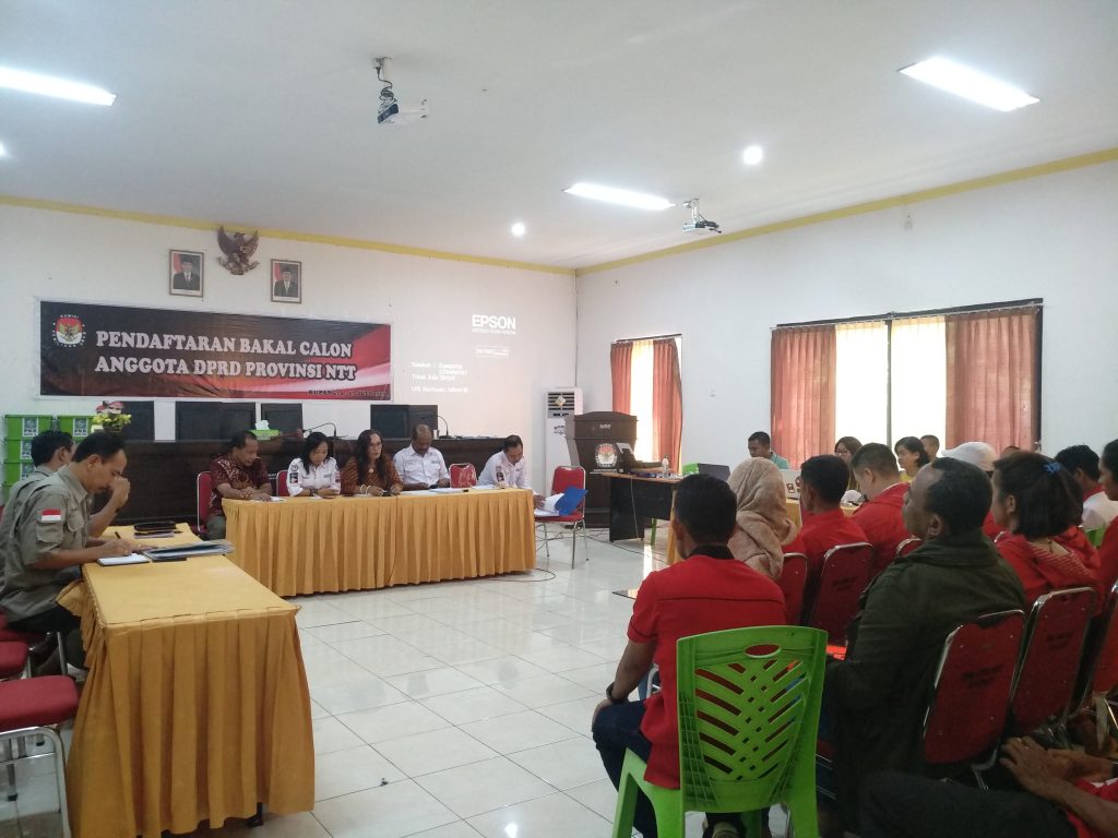 PSI NTT Daftarkan Bacaleg di Hari Terakhir Penutupan 