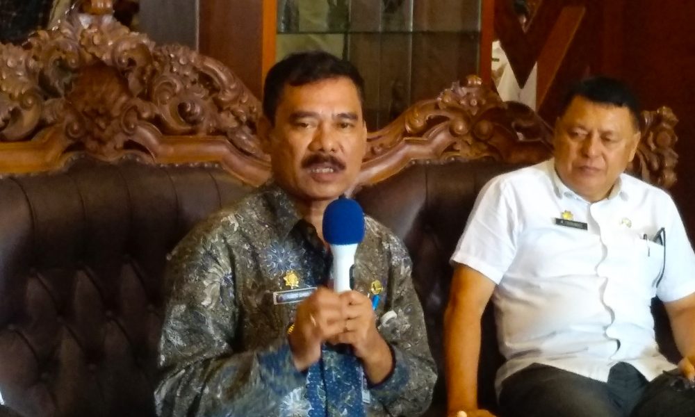 Robert Simbolon Ingin NTT Jadi "Nusra Tanah Terjanji"
