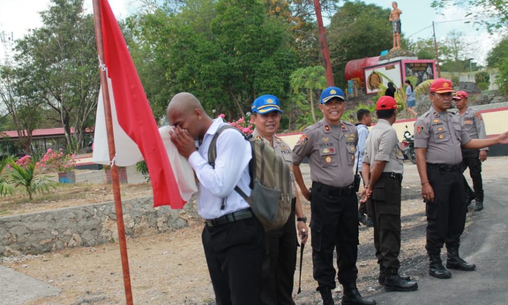 Natoni dan Cium Bendera Warnai Penerimaan Siswa SPN Kupang