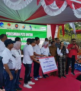 Menteri Rini Resmikan BTS Site Telkomsel di Pulau Rote
