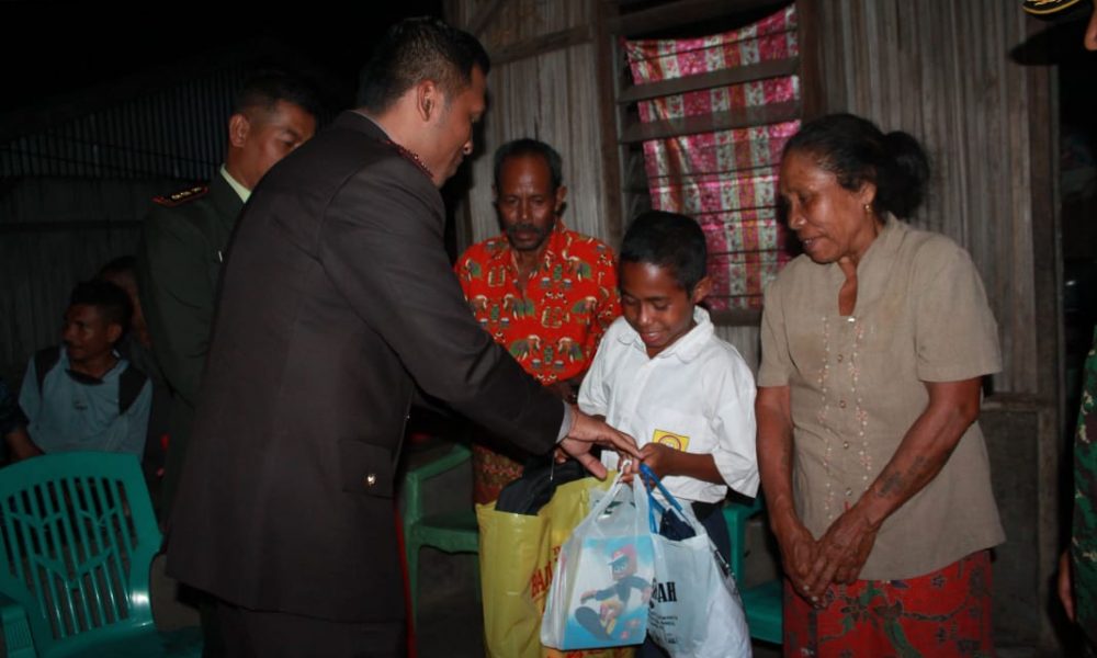 Bocah Heroik Asal NTT Diundang ke Istana Negara Bocah Heroik Asal NTT Diundang ke Istana Negara