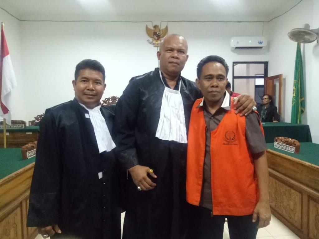 Hakim di PN Kupang Vonis Bebas Hendrikus Hiklau