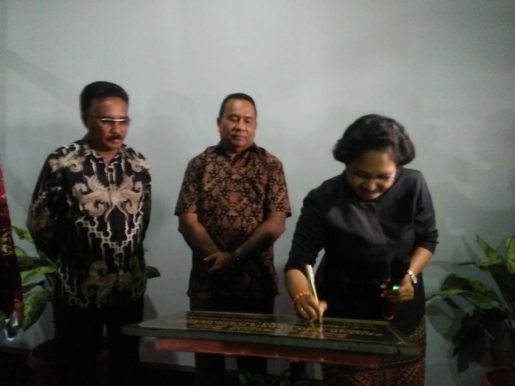 Ketua Sinode GMIT Resmikan Kantor Klasis Kota Kupang