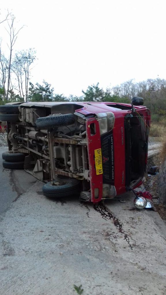Sopir Bus Terbalik di Sulamu Serahkan Diri ke Polisi