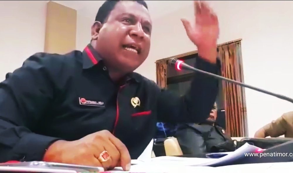 Semua Guru Honor Komite Harus Diangkat