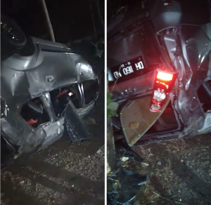 Avanza Terbalik di Jl. Frans Seda