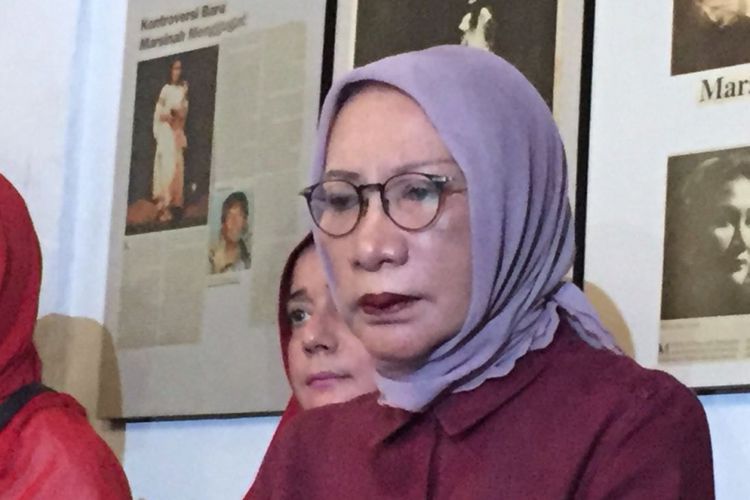 Ratna Sarumpaet Diamankan di Bandara Saat Akan ke Luar Negeri Ratna Sarumpaet Diamankan di Bandara Saat Akan ke Luar Negeri