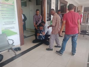 Saksi Kasus Korupsi Kesurupan dan Muntah Saat Jalani Sidang