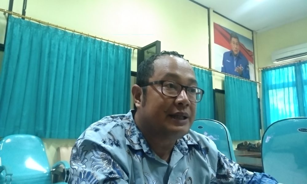 DPRD NTT Dukung Aspirasi dan Perjuangan Guru Honor K2 DPRD NTT Dukung Aspirasi dan Perjuangan Guru Honor K2