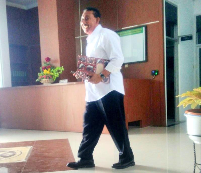 Jonas: Kalau Tanah Pemkab, Silahkan Gugat