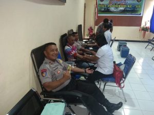 Ditpolair Polda NTT Sumbang 68 Kantong Darah, Anjangsana ke Pesantren dan Gereja