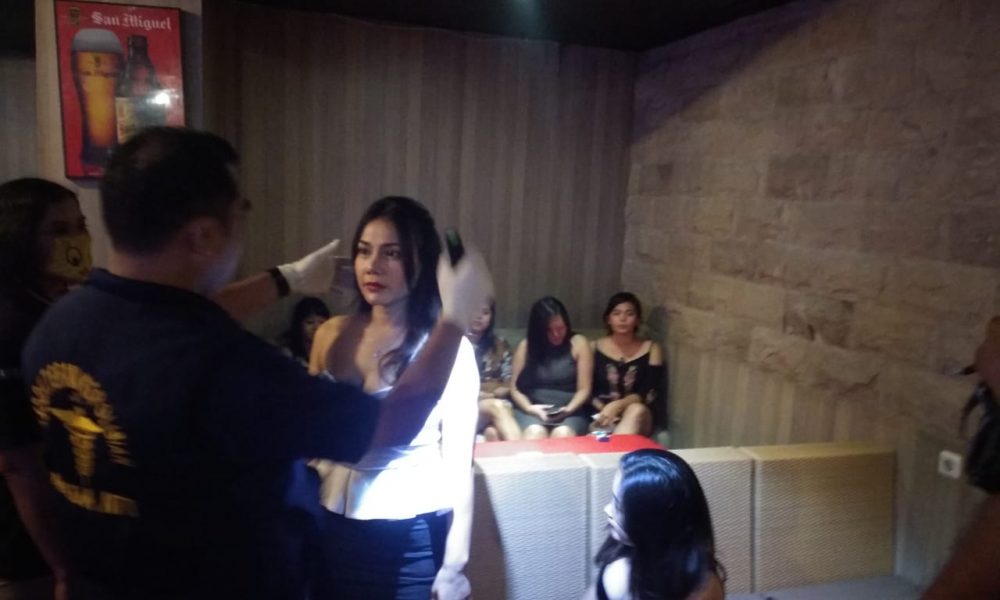 Belasan Tempat Hiburan di Kupang Dirazia