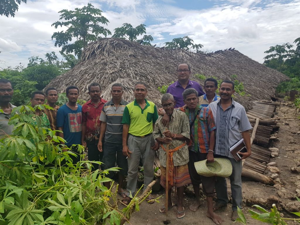 Ambruk Diterjang Angin, Winston Rondo Bantu SMAN 3 Takari Bangun Ruang Darurat
