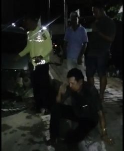 Mengemudi Dalam Kondisi Mabuk, Mantan Camat Maulafa Tabrak Trotoar
