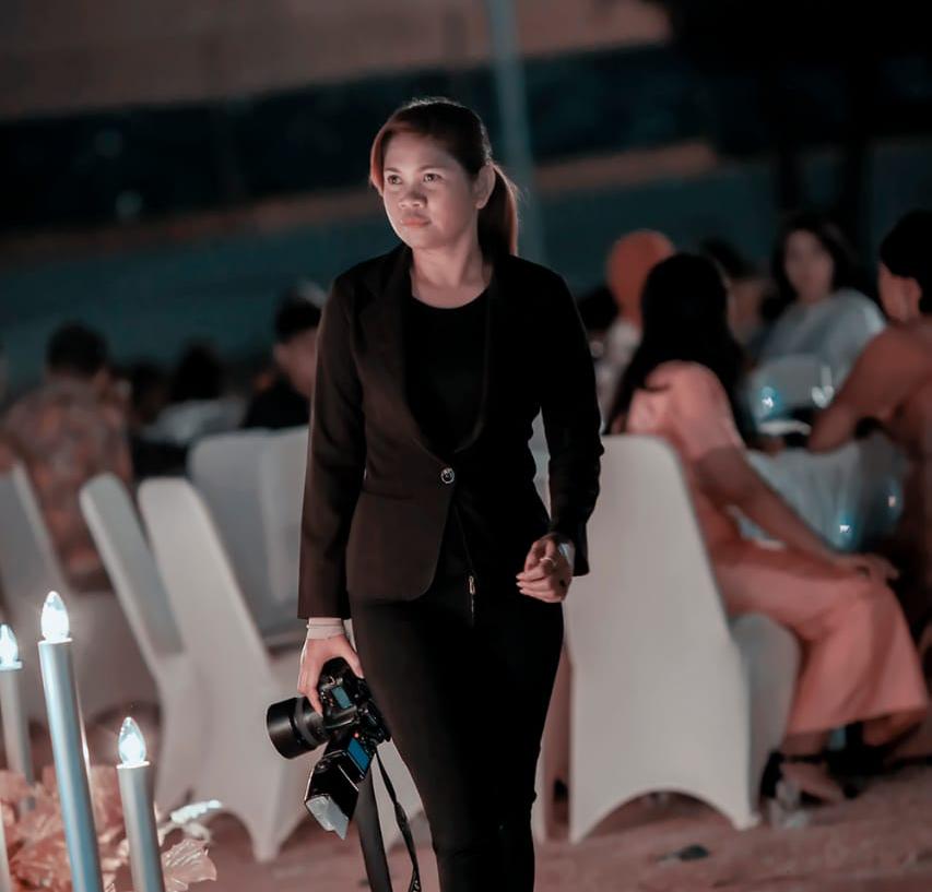 Nona Nomu, Cewek Kupang yang Geluti Dunia Fotografi
