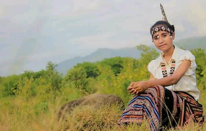 Mengenal Ria Maukafeli, Gadis Alor Bersuara Merdu, Viral di Medsos