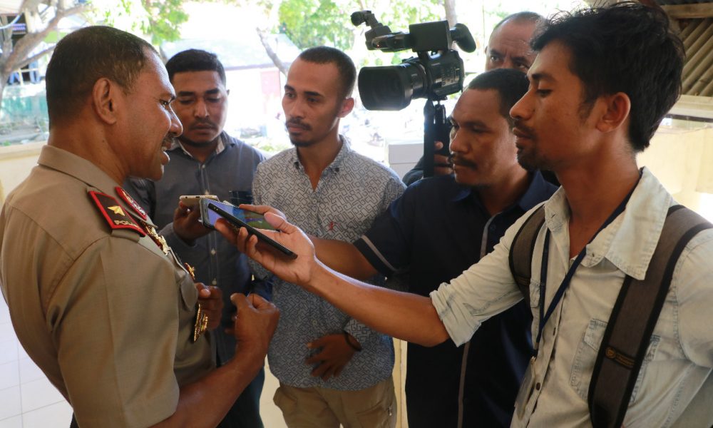 Alumni SMAN 1 Kupang Gelar Lomba Karya Tulis Ilmiah