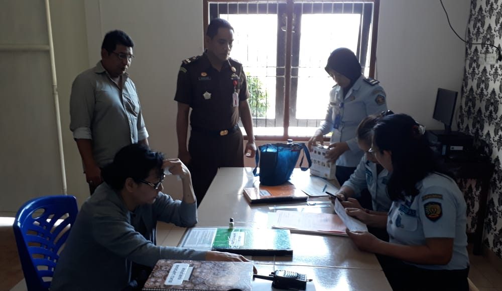 Anny Kapioru, Terpidana Korupsi Proyek Jembatan Nuataus Dijebloskan ke Lapas