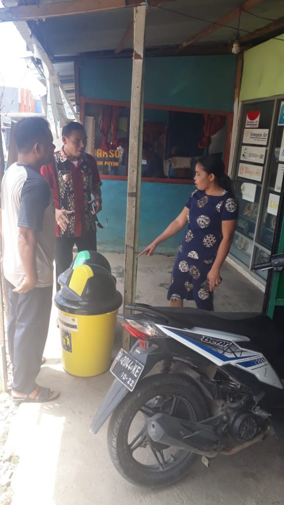 Patuhi Instruksi Wali Kota Kupang, Tempat Usaha Siapkan Bak Sampah