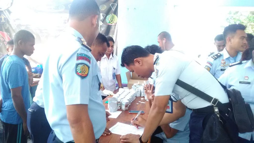 Cegah Narkoba, Napi Anak di Kupang Jalani Tes Urine