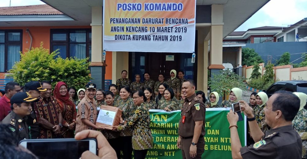 IAD Pusat Bantu Korban Bencana di NTT