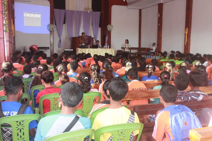 PPA Manekat Gelar Seminar Dampak Negatif Pacaran PPA Manekat Gelar Seminar Dampak Negatif Pacaran