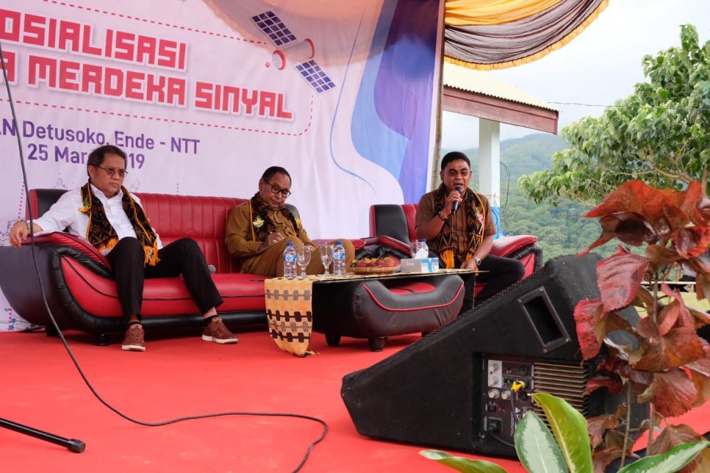 AHP dan Menkominfo Sosialisasi "Indonesia Merdeka Sinyal" di Ende