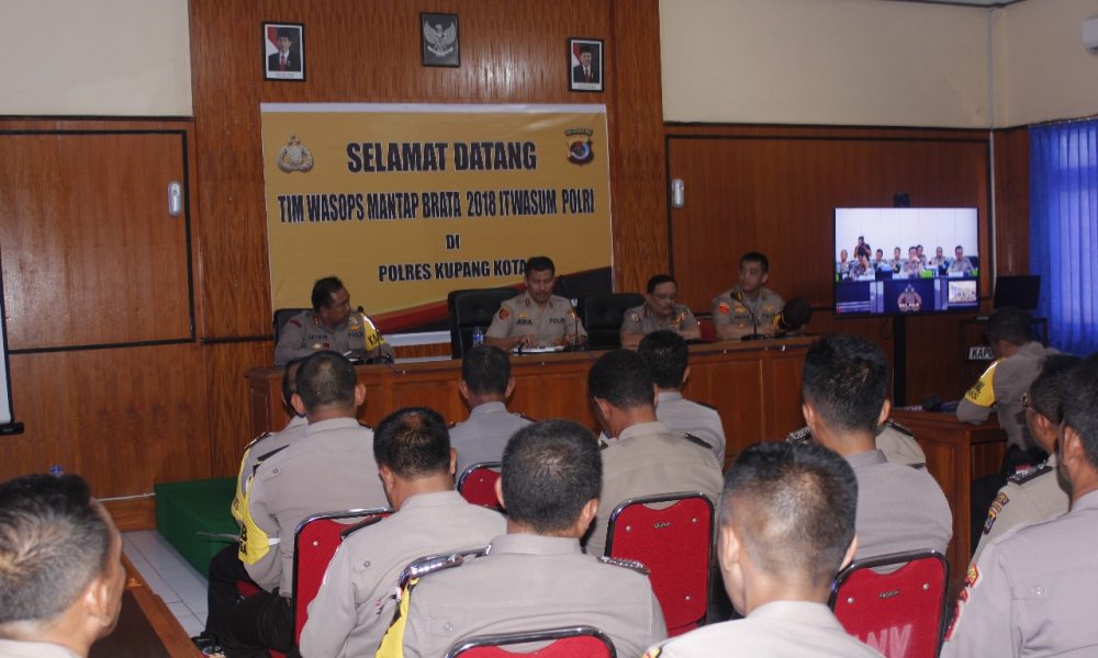 Tim Mabes Polri Kunjungi Polresta Kupang, Ingatkan Netralitas di Pemilu Tim Mabes Polri Kunjungi Polresta Kupang, Ingatkan Netralitas di Pemilu