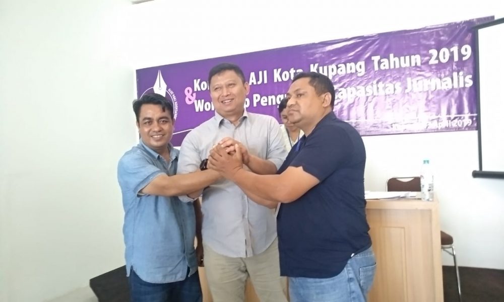 Marthen Bana - Imanuel Lodja Pimpin AJI Kupang
