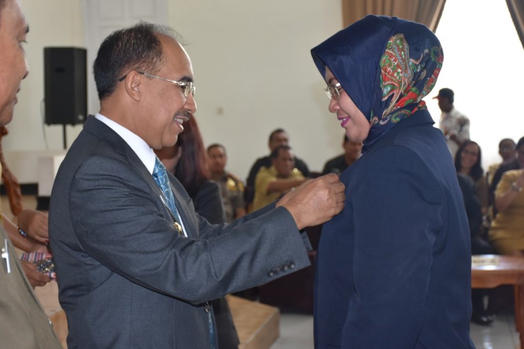 317 ASN Pemkot Kupang Terima Satyalancana