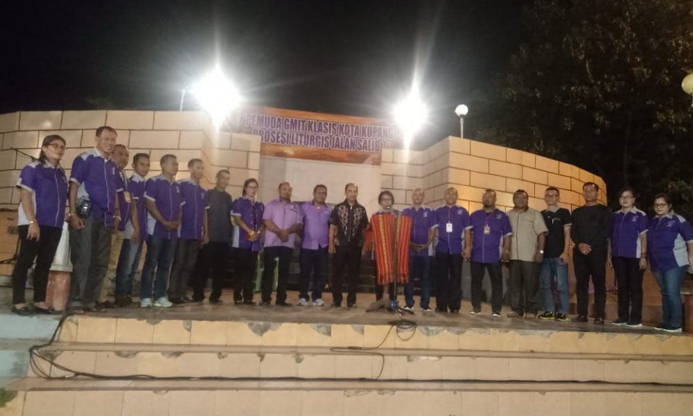 Pemuda GMIT Klasis Kota Kupang Gelar Prosesi Jalan Salib