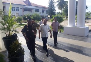 Frans Lebu Raya Penuhi Panggilan Kejati NTT